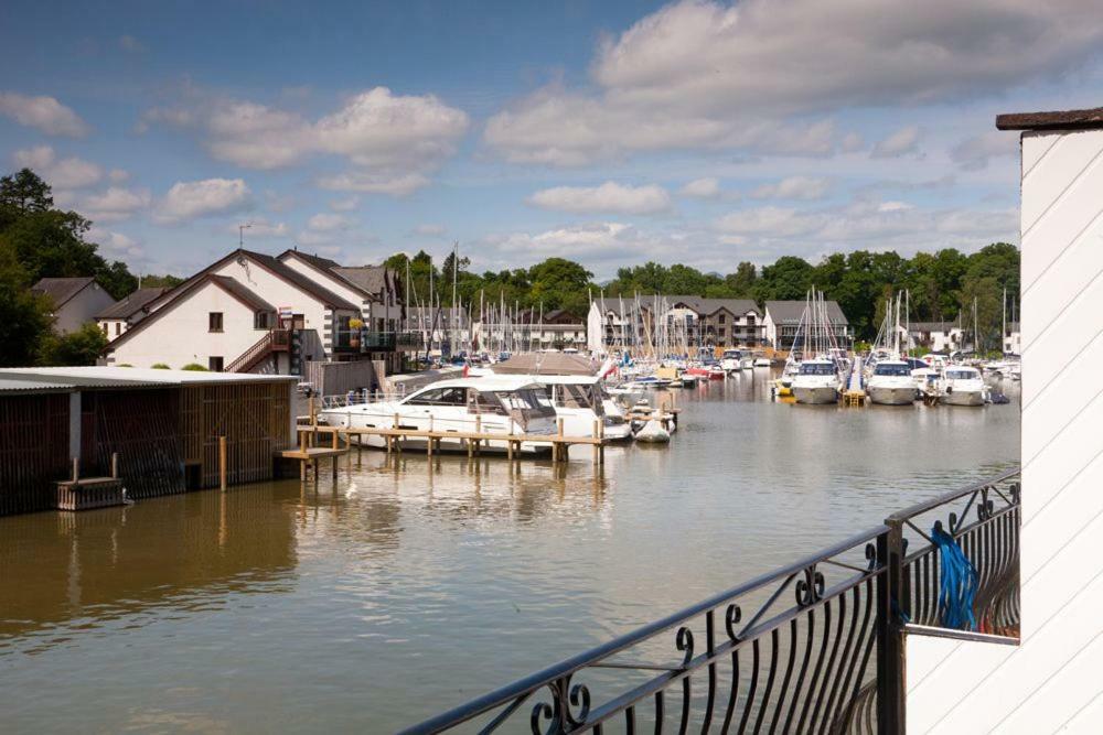 Marina Boathouse, Lake Windermere Lets Bowness-on-Windermere Exterior photo